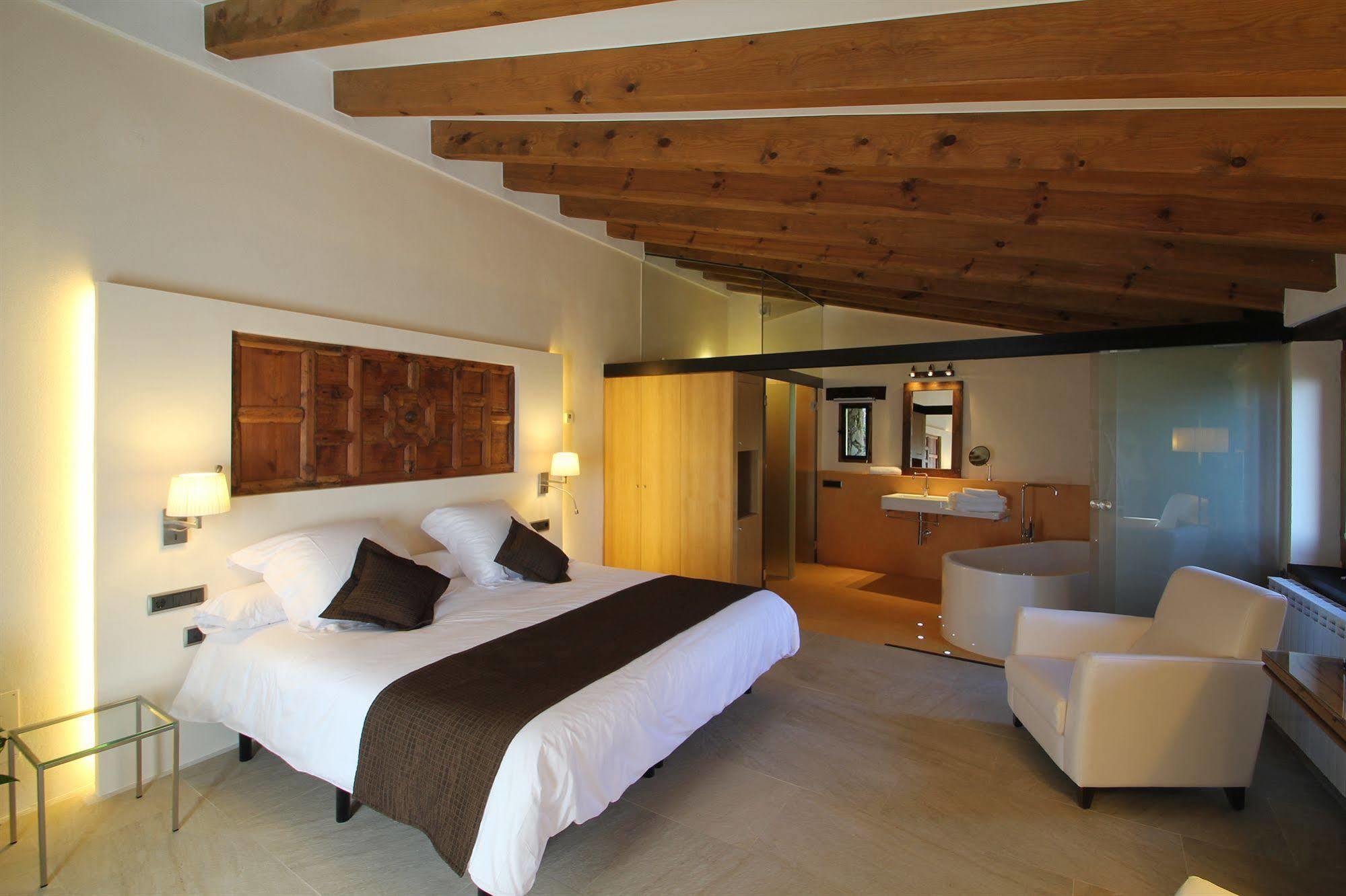 Hotel Can Cuch Cánoves Dış mekan fotoğraf